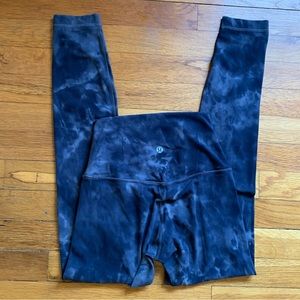 Lululemon High Rise Wunder Train Legging, size 2